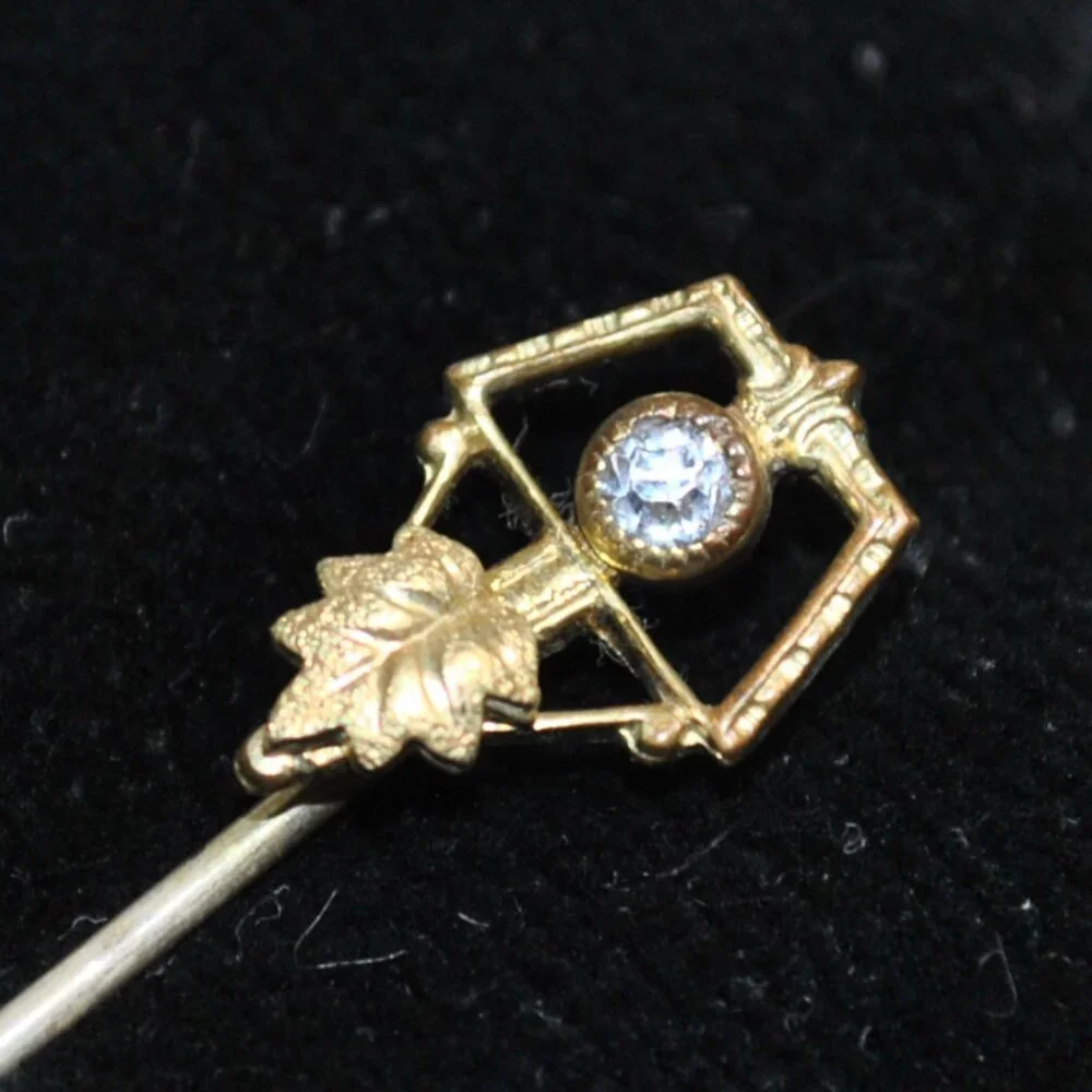 Antique Golden Edwardian Stick Pin with Paste Stone & Leaf